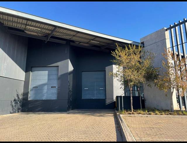 INDUSTRIAL PROPERTY TO RENT IN LOUWLARDIA